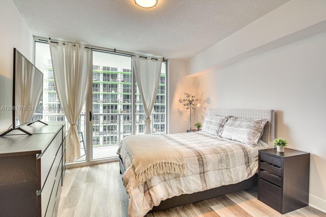 1750 N Bayshore Dr # 1909, Miami, FL 33132 photo 5