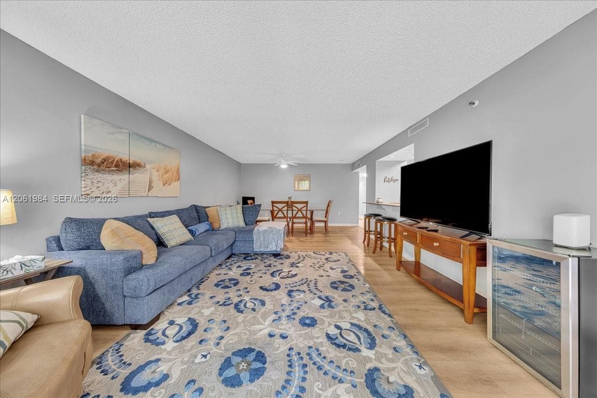 2240 N Cypress Bend Dr # 204, Pompano Beach, FL 33069 photo 3