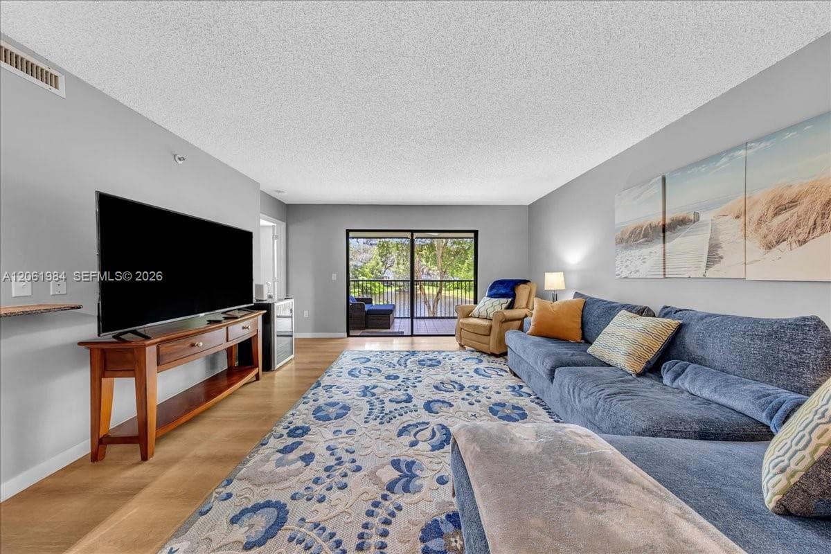 2240 N Cypress Bend Dr # 204, Pompano Beach, FL 33069 photo 5
