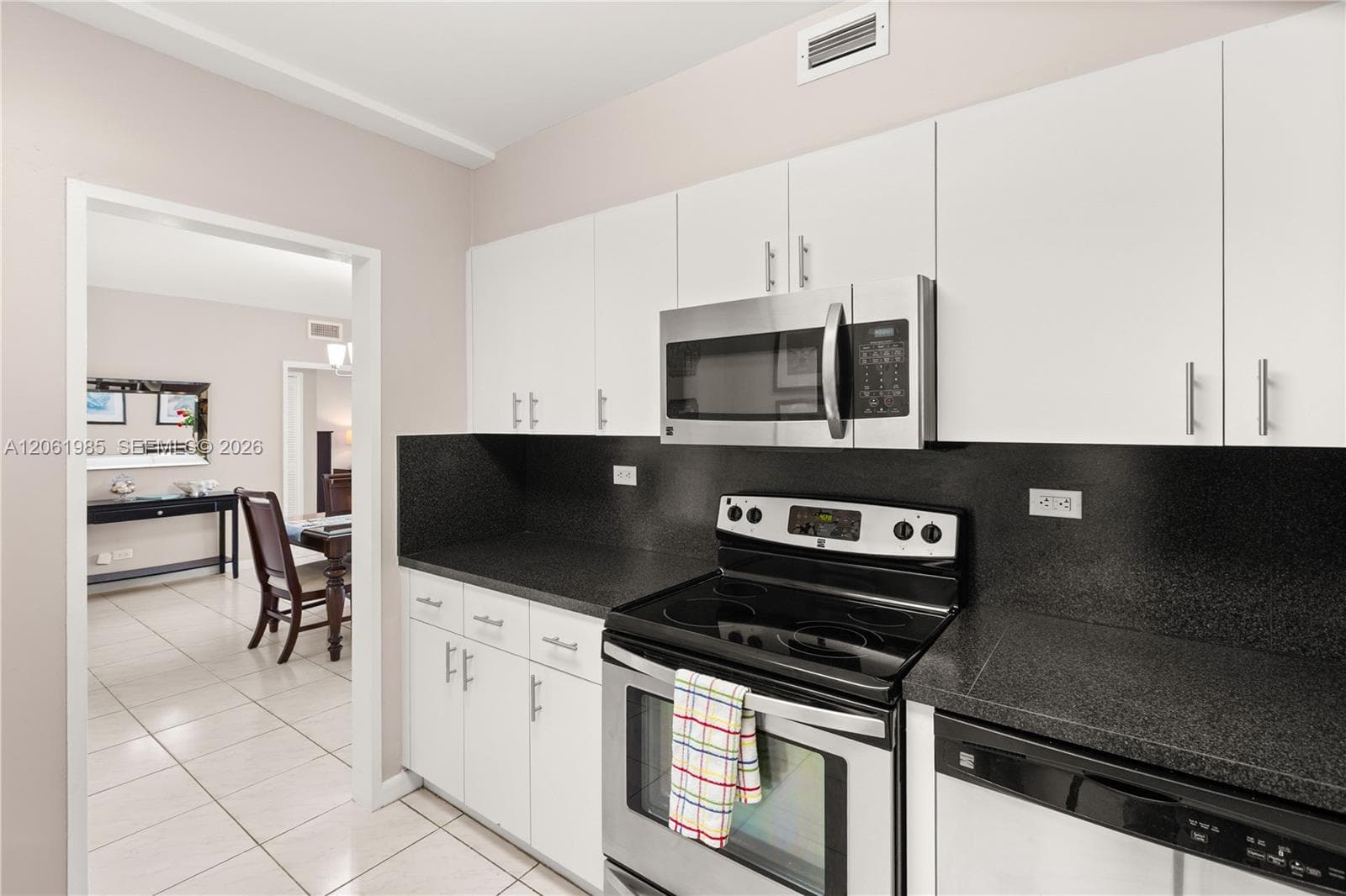5601 Collins Ave # 1216, Miami Beach, FL 33140 photo 3
