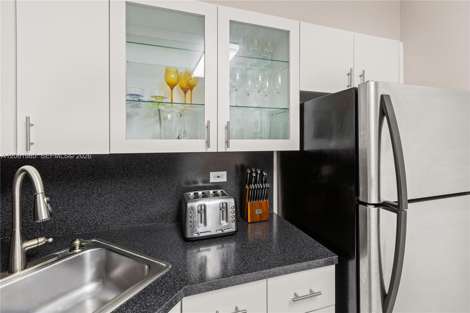 5601 Collins Ave # 1216, Miami Beach, FL 33140 photo 4