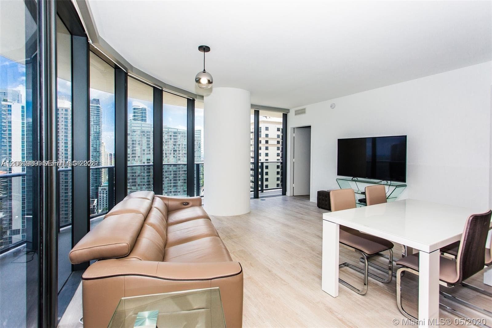 55 SW 9th St # 2903, Miami, FL 33130 photo 5