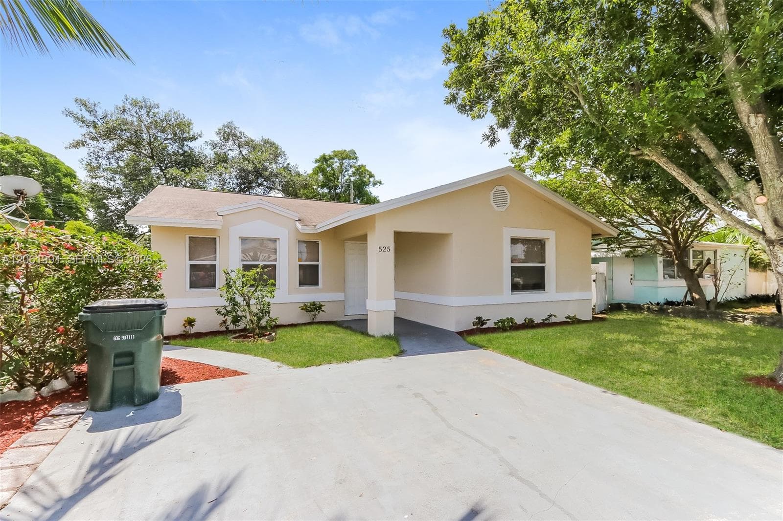 525 20th Ave N, Lake Worth, FL 33460 photo 2