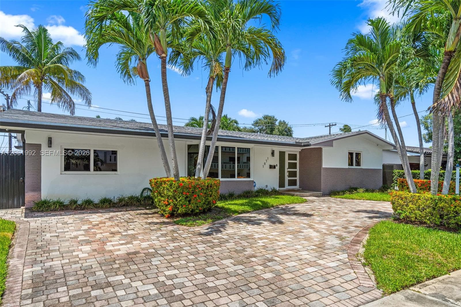 1871 NE 186th St, North Miami Beach, FL 33179 photo 4