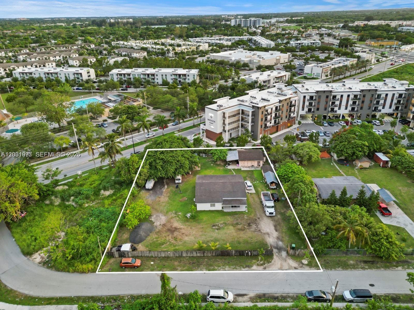 14210 Henderson St, Homestead, FL 33032 photo 2