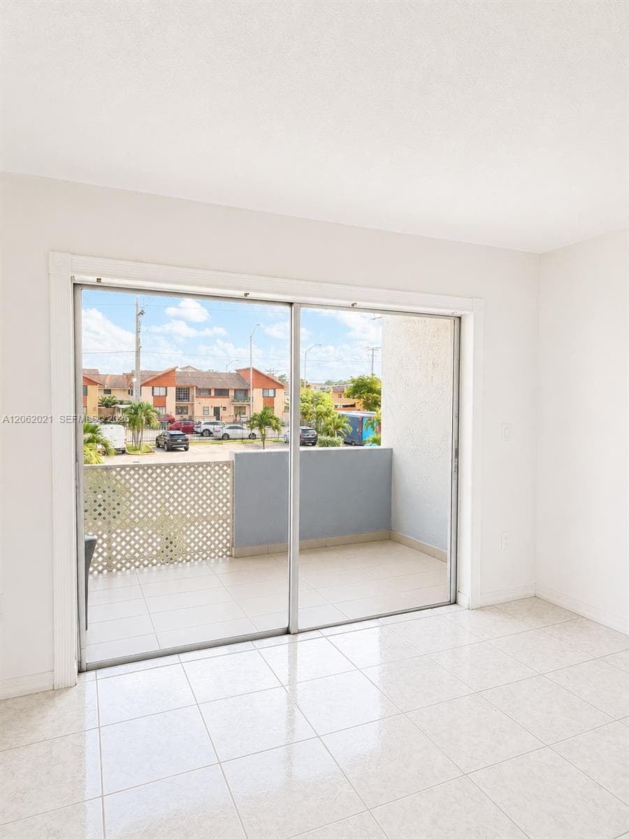 6095 W 18th Ave # S216, Hialeah, FL 33012 photo 4
