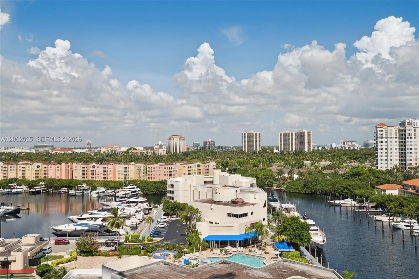 19707 Turnberry Way # 12L, Aventura, FL 33180 photo 2