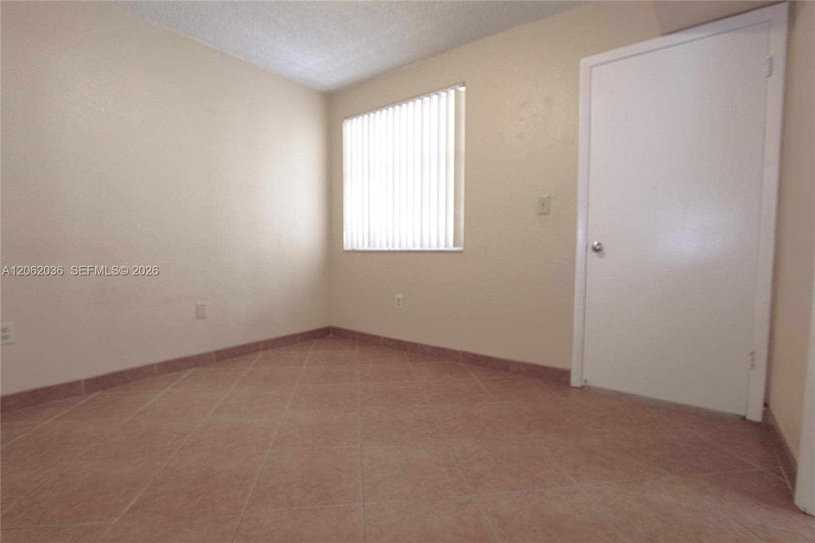 2890 N Oakland Forest Dr # 206, Oakland Park, FL 33309 photo 2