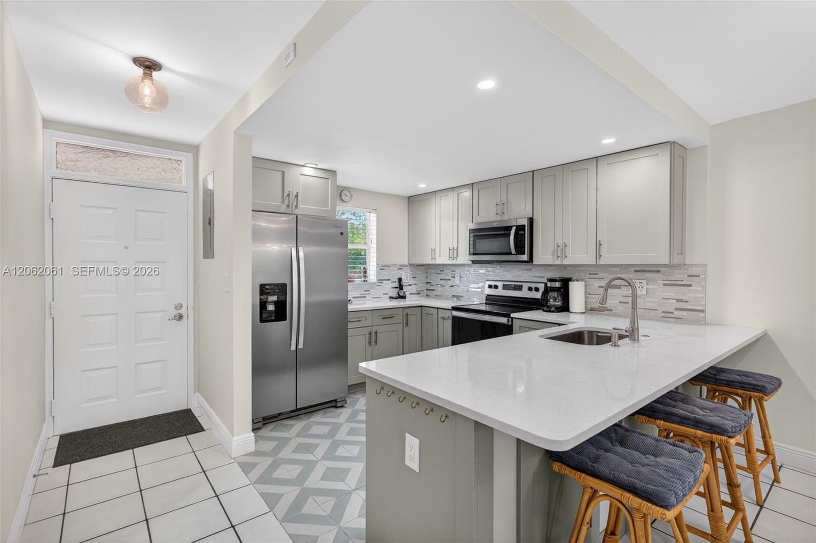 1541 S Ocean Blvd # 204, Lauderdale By The Sea, FL 33062 photo 5