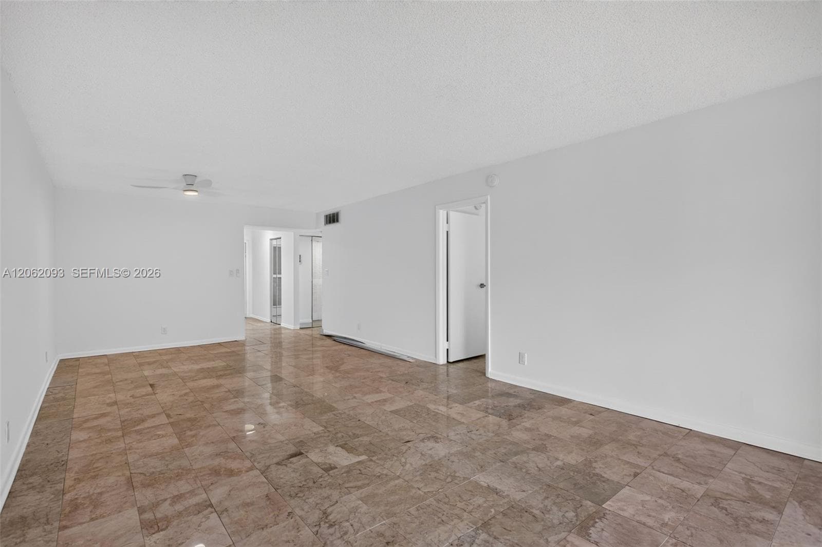 6080 NW 44th St # 410, Lauderhill, FL 33319 photo 3