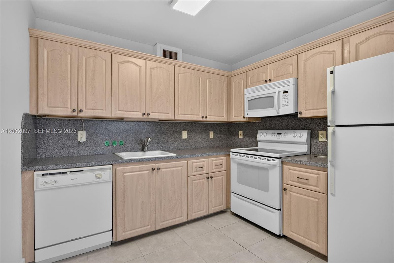 1903 Bermuda Cir # D2, Coconut Creek, FL 33066 photo 4