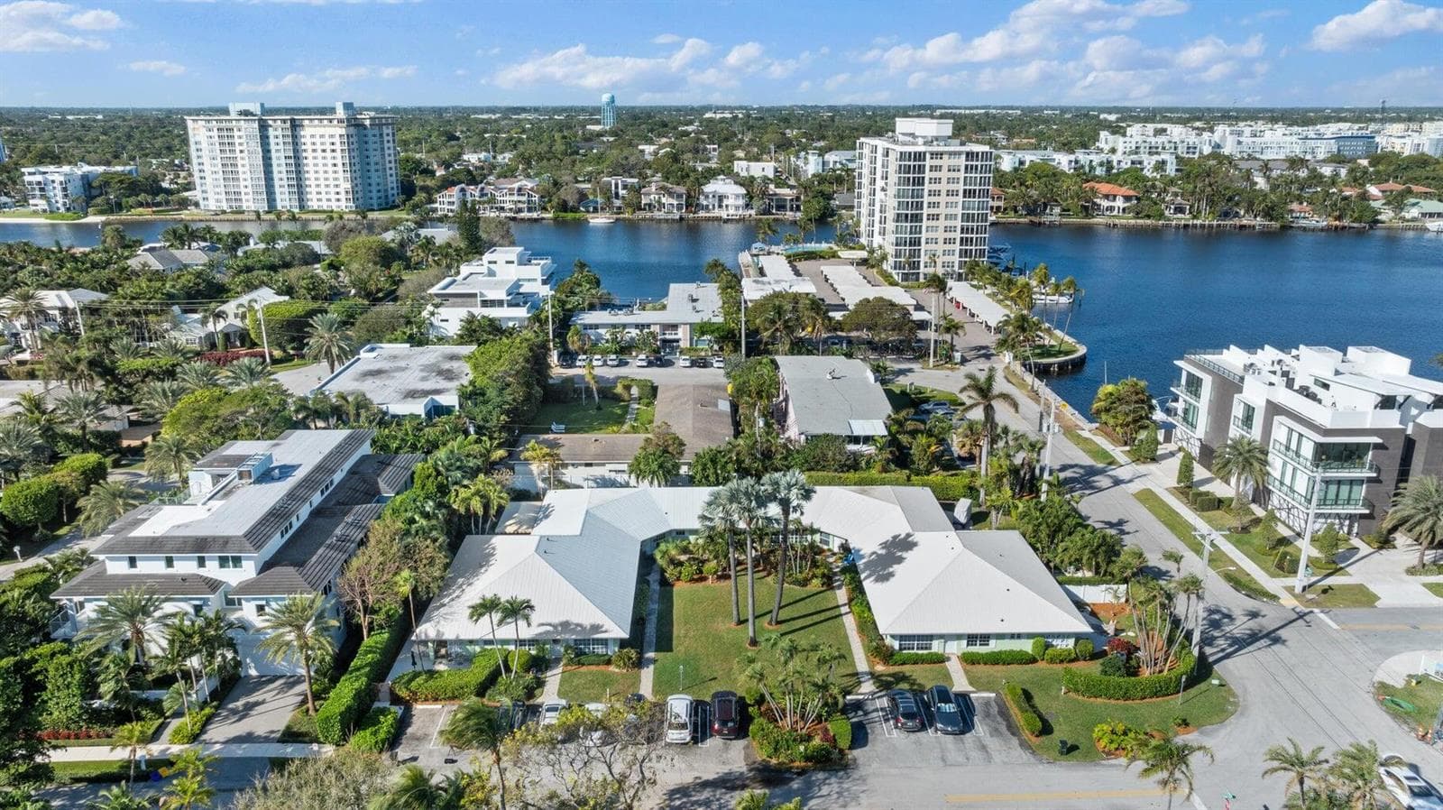 410 Venetian Drive, Delray Beach, FL 33483 photo 3