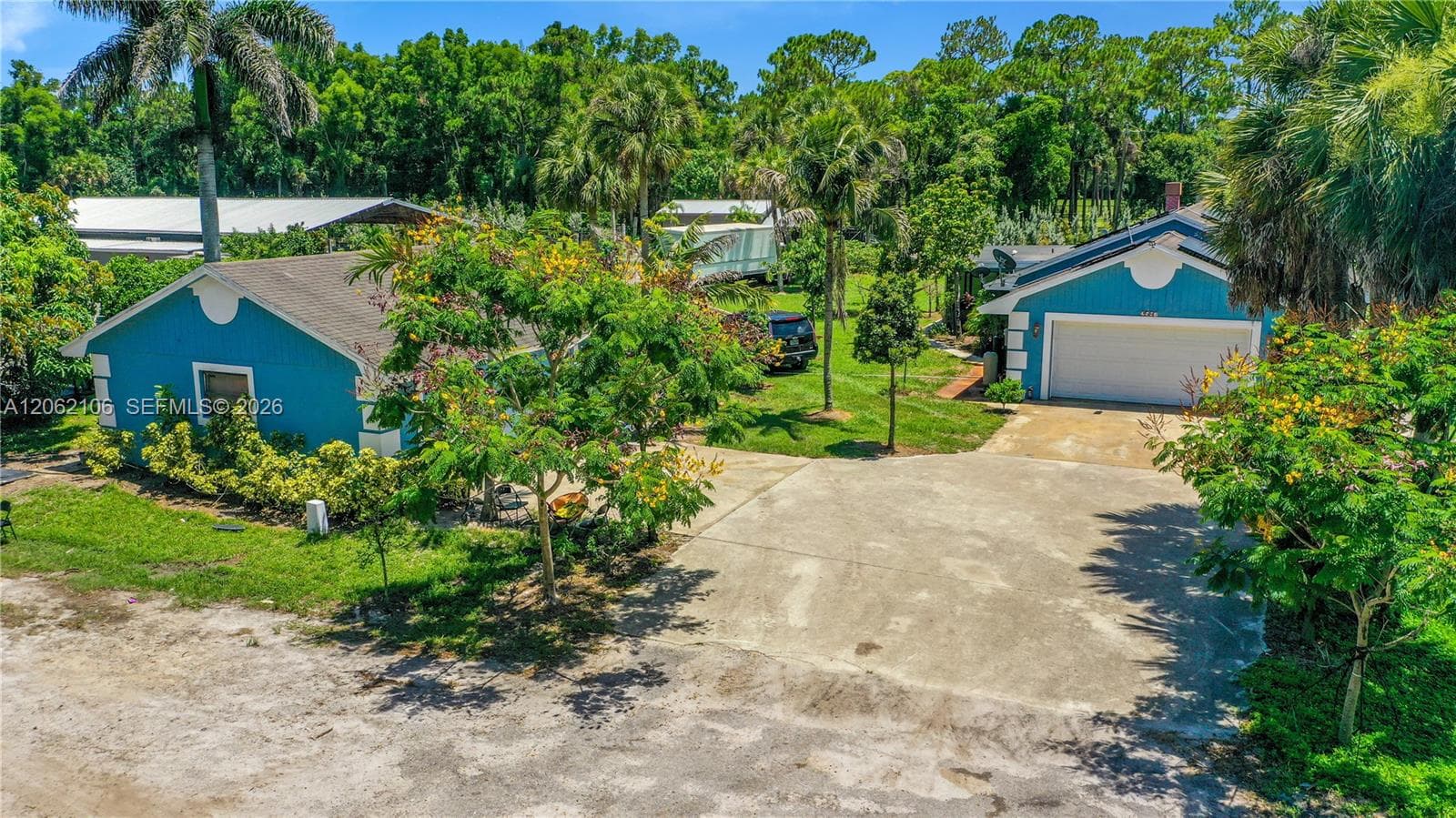 2587 E Rd, Loxahatchee, FL 33470 photo 2