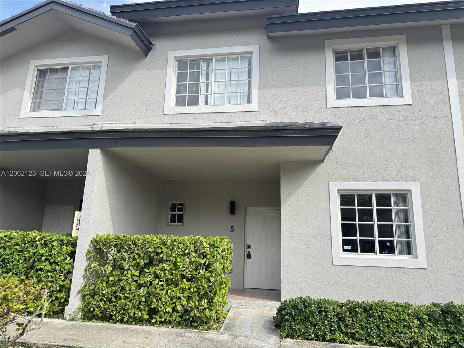 11810 NE 19th Dr # 5, North Miami, FL 33181 photo 2