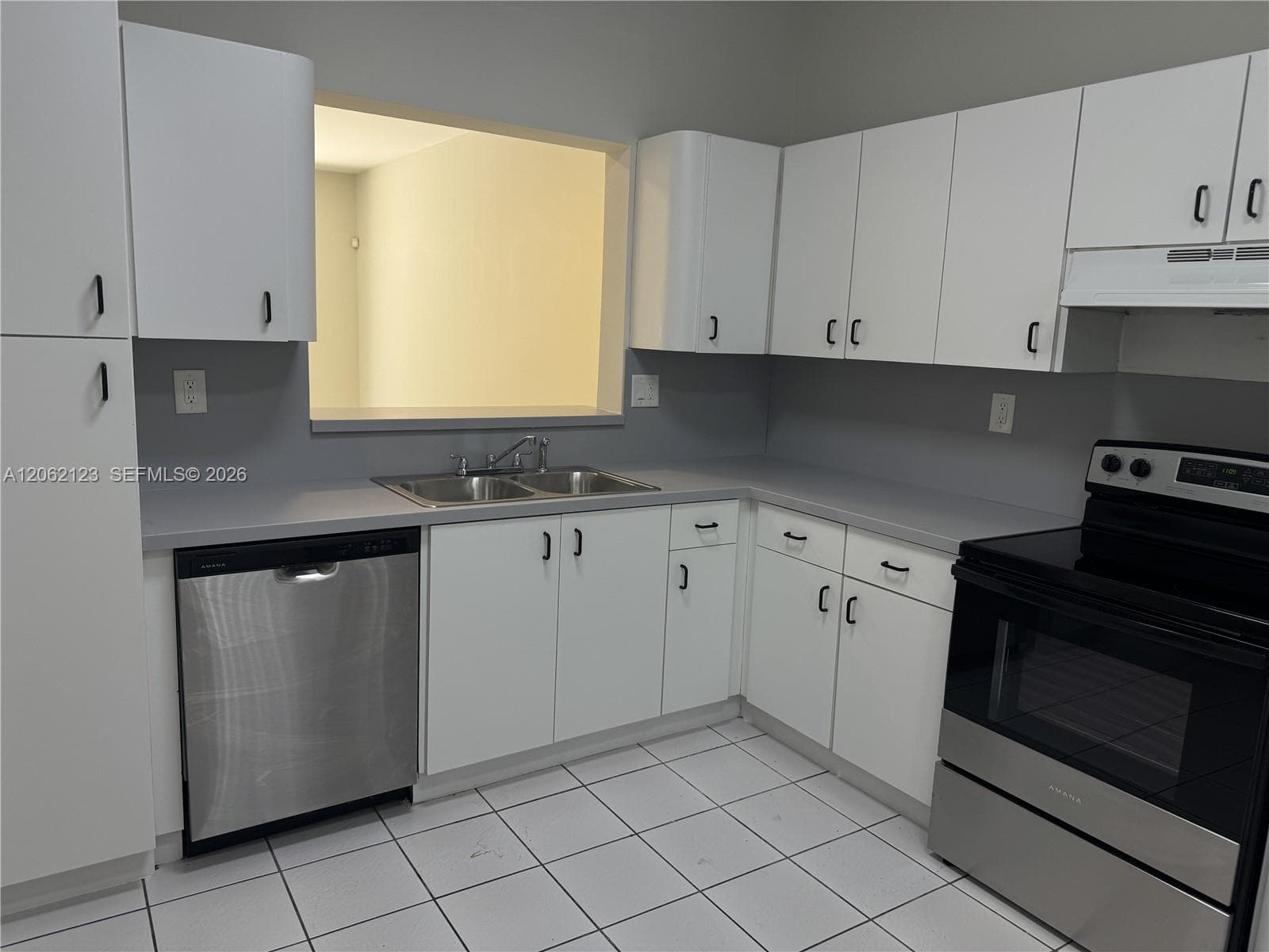11810 NE 19th Dr # 5, North Miami, FL 33181 photo 4
