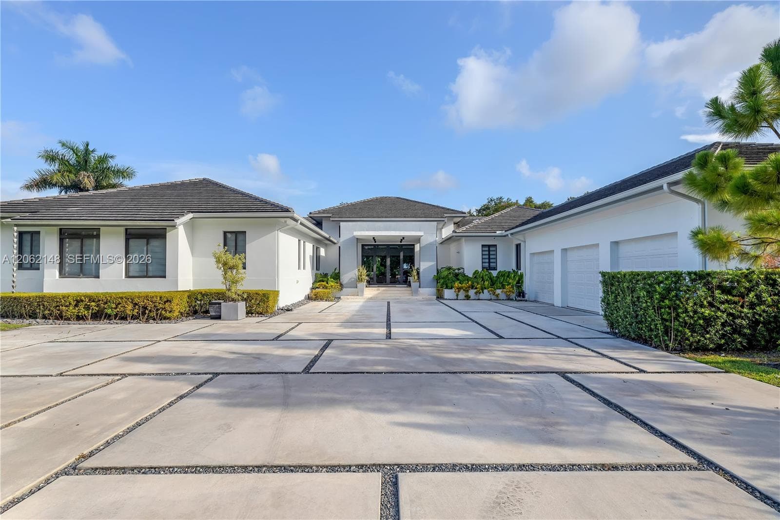 7830 SW 117th St, Pinecrest, FL 33156 photo 2