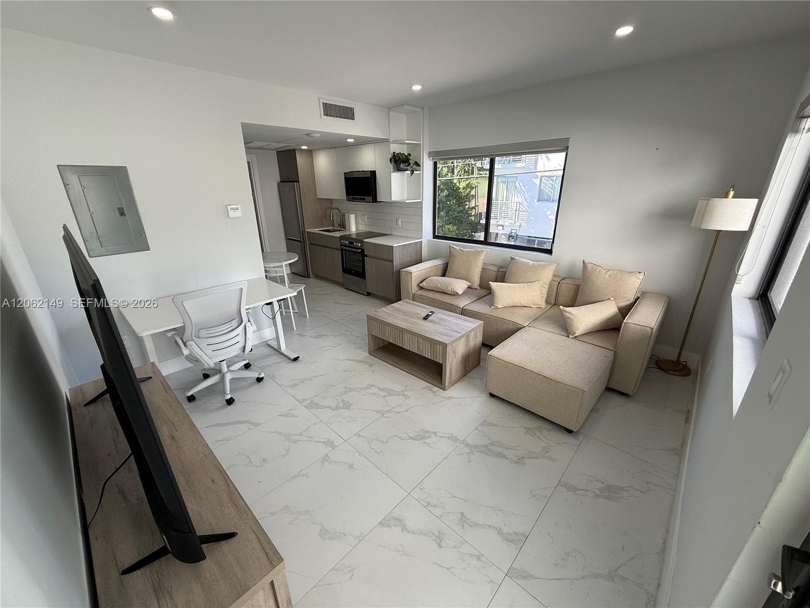 944 Jefferson Ave # 16, Miami Beach, FL 33139 photo 2