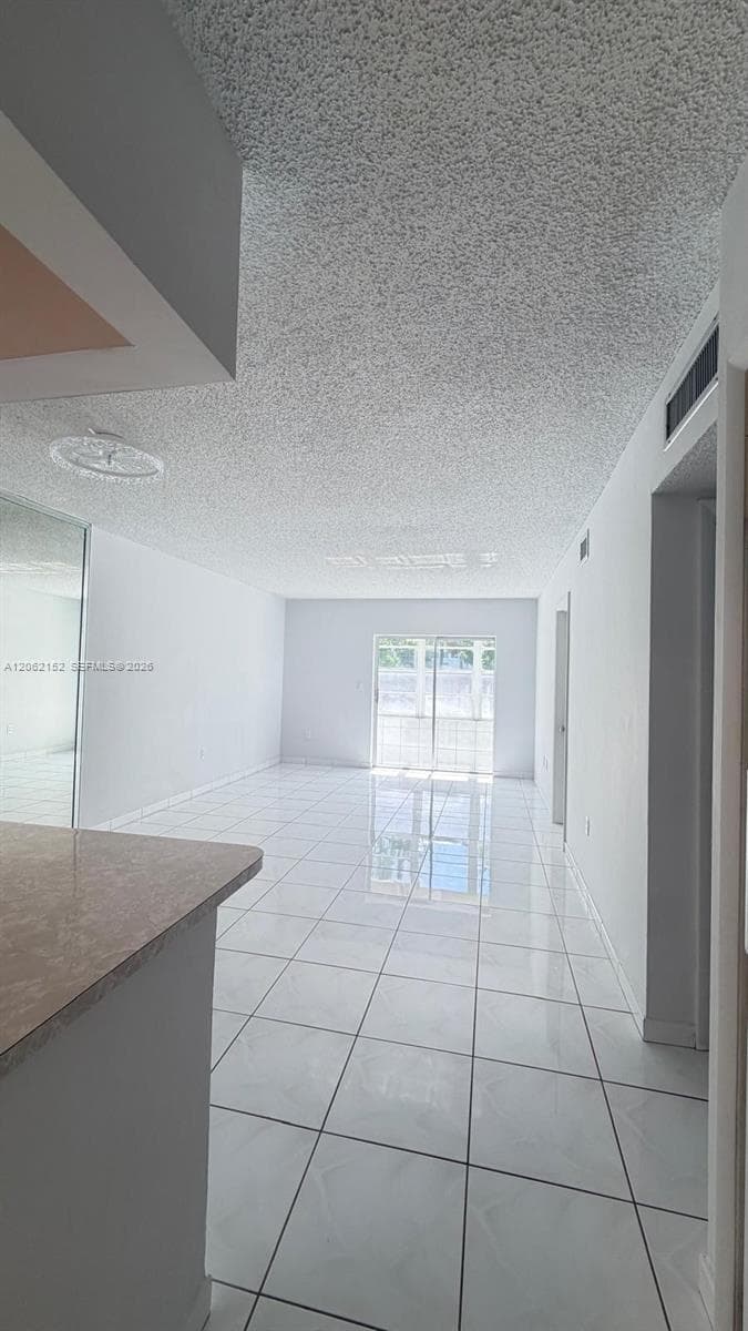 120 Royal Palm Rd # 111, Hialeah Gardens, FL 33016