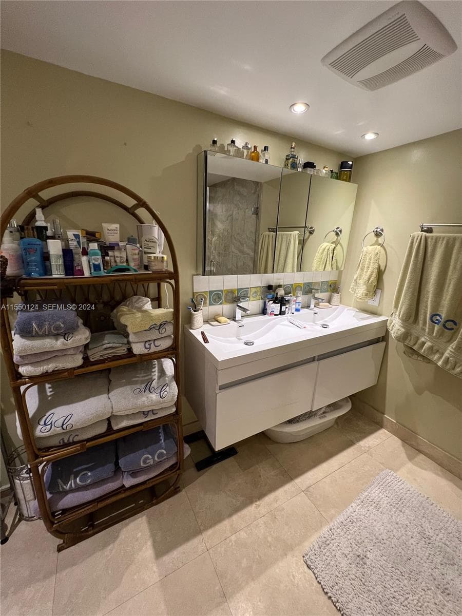 2430 Brickell Avenue, Miami, FL 33129 photo 3