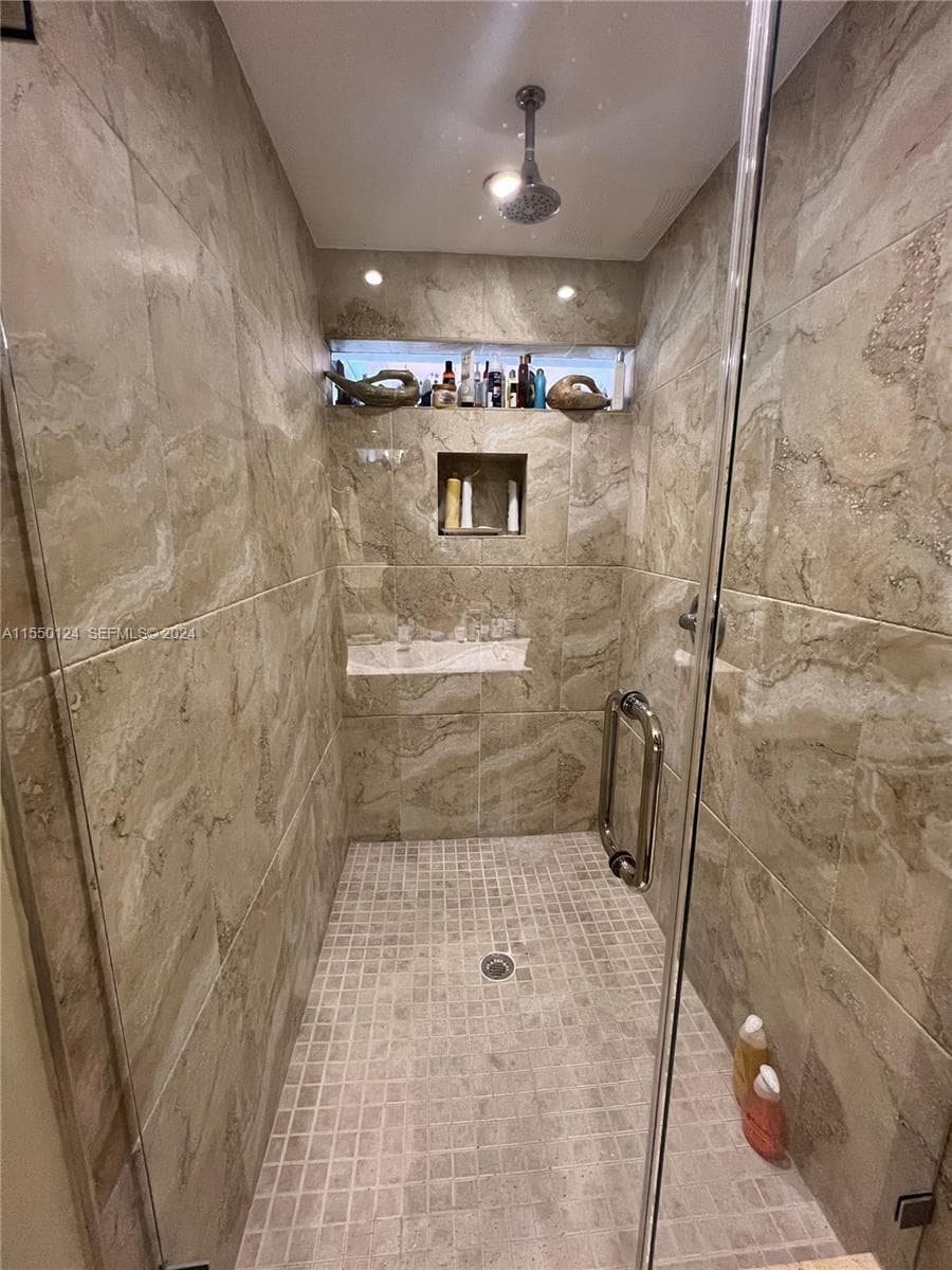 2430 Brickell Avenue, Miami, FL 33129 photo 4