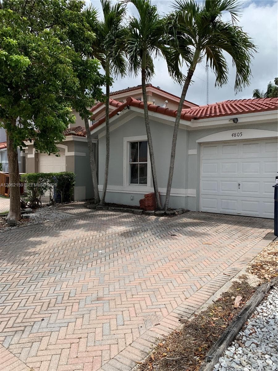 4805 SW 163rd Pl # 0, Miami, FL 33185 photo 2