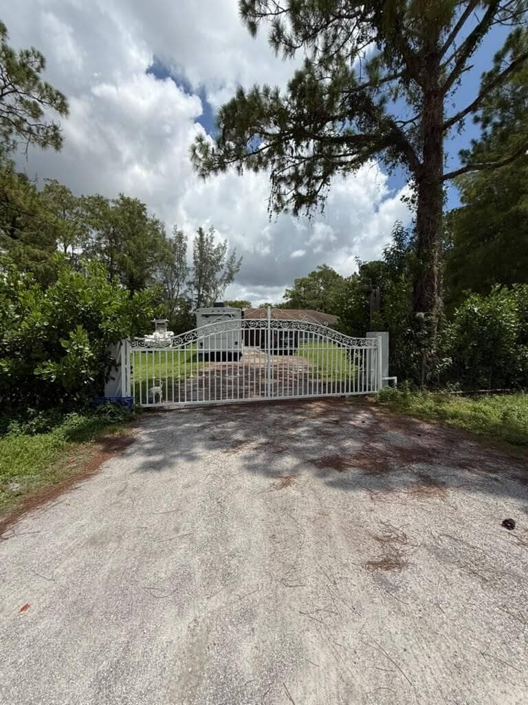 17995 31ST Road N, FL 33470