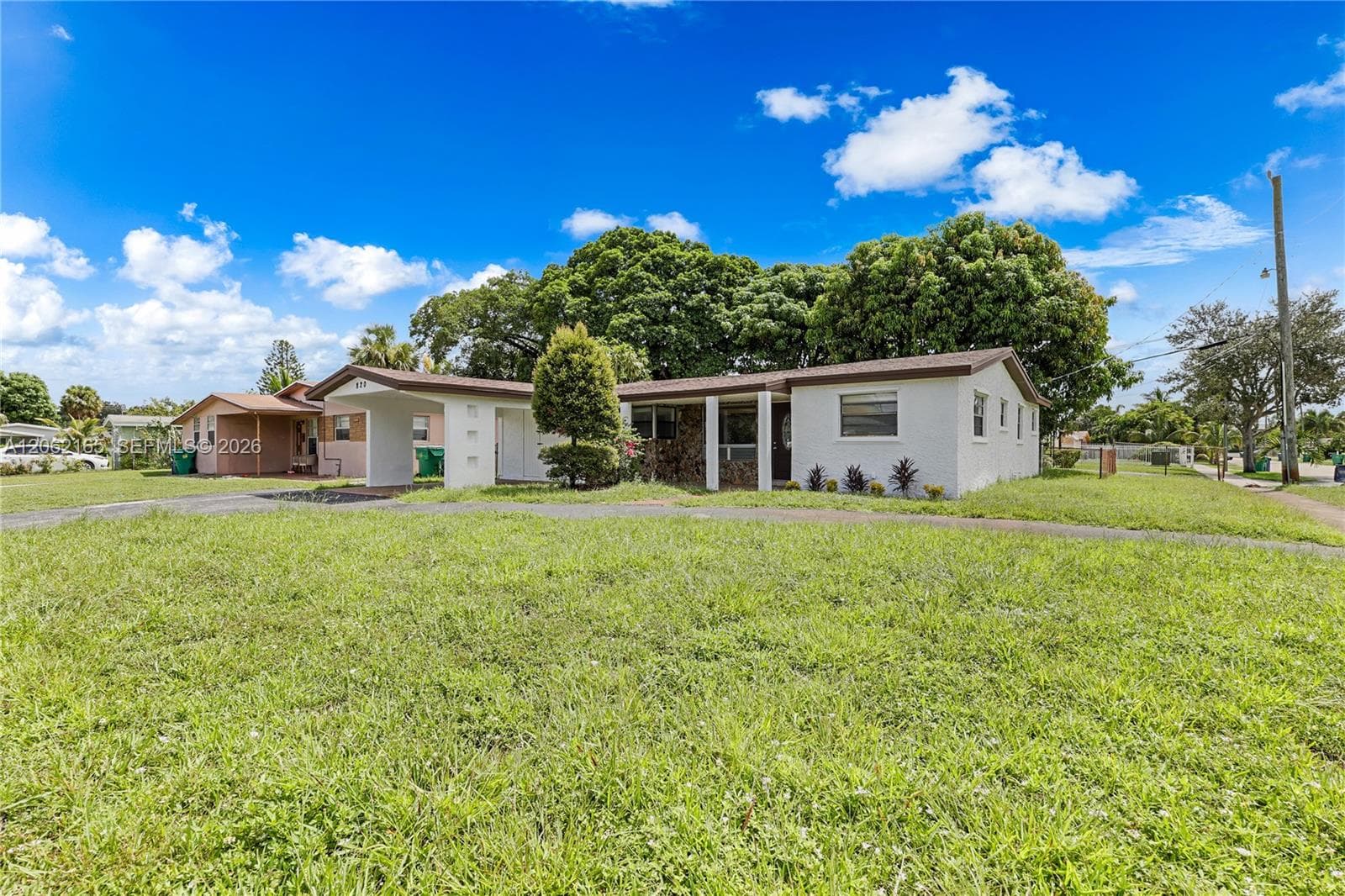 820 NW 38th Ave, Lauderhill, FL 33311 photo 2