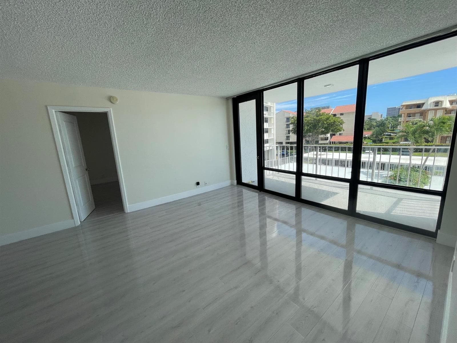 336 Golfview Road # 309, North Palm Beach, FL 33408 photo 3