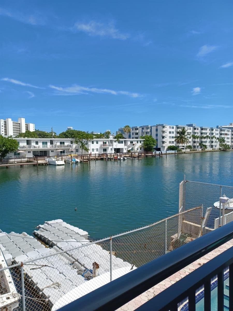 8001 N CRESPI Boulevard # 2C, Miami Beach, FL 33141 photo 4