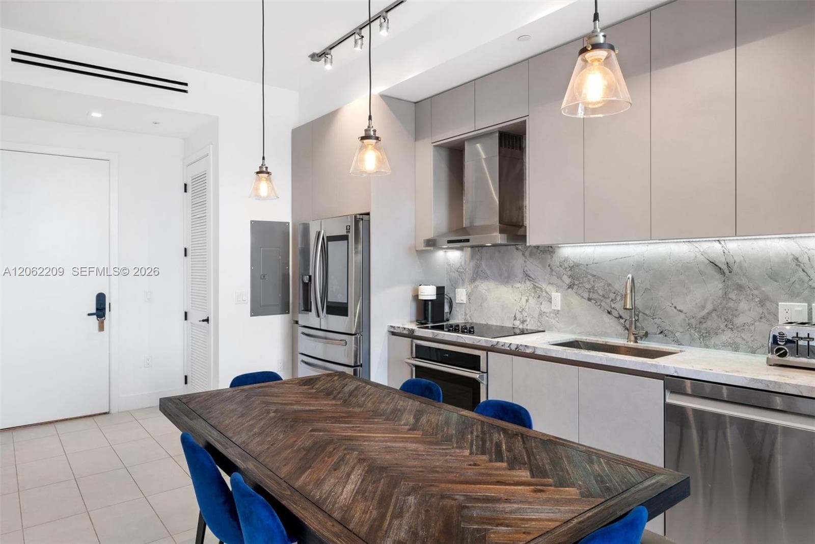 1030 15th St # 300, Miami Beach, FL 33139 photo 4