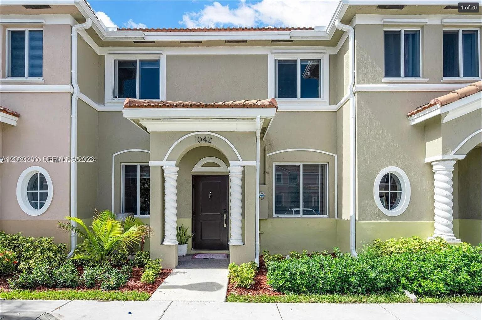 1042 SE 23rd Ter, Homestead, FL 33035 photo 5