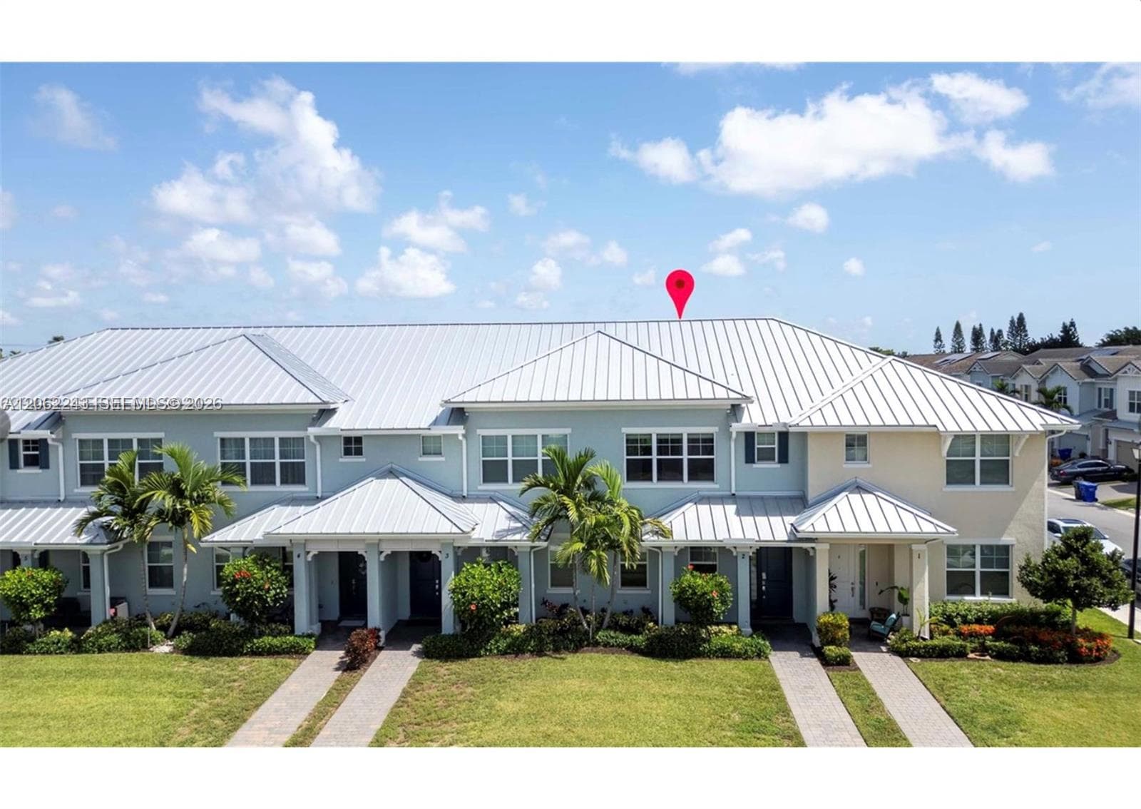 1240 Eucalyptus Dr # 2, Hollywood, FL 33021 photo 4