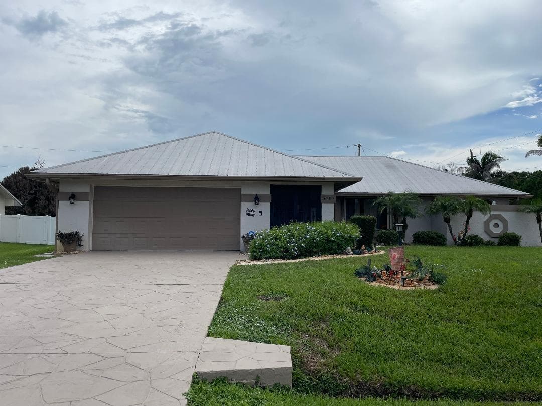6409 NW FRIENDLY Circle, Port St. Lucie, FL 34983