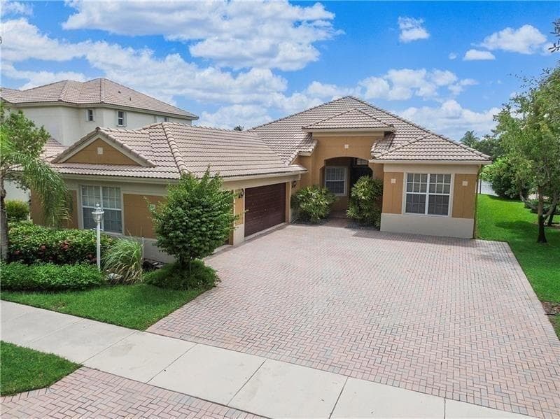 7008 NW 111TH Terrace, Parkland, FL 33076 photo 3