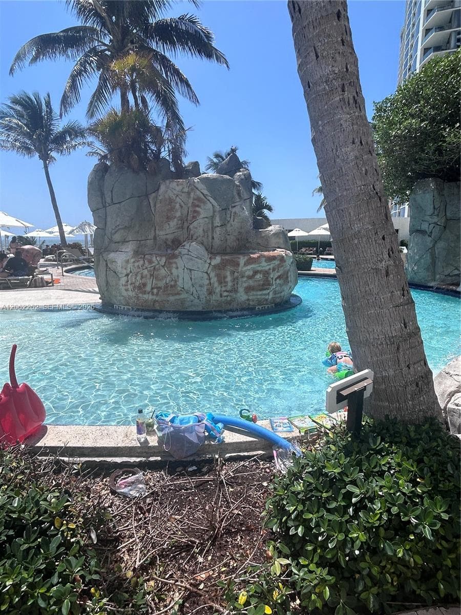 18001 Collins Ave # 2206, Sunny Isles Beach, FL 33160 photo 4