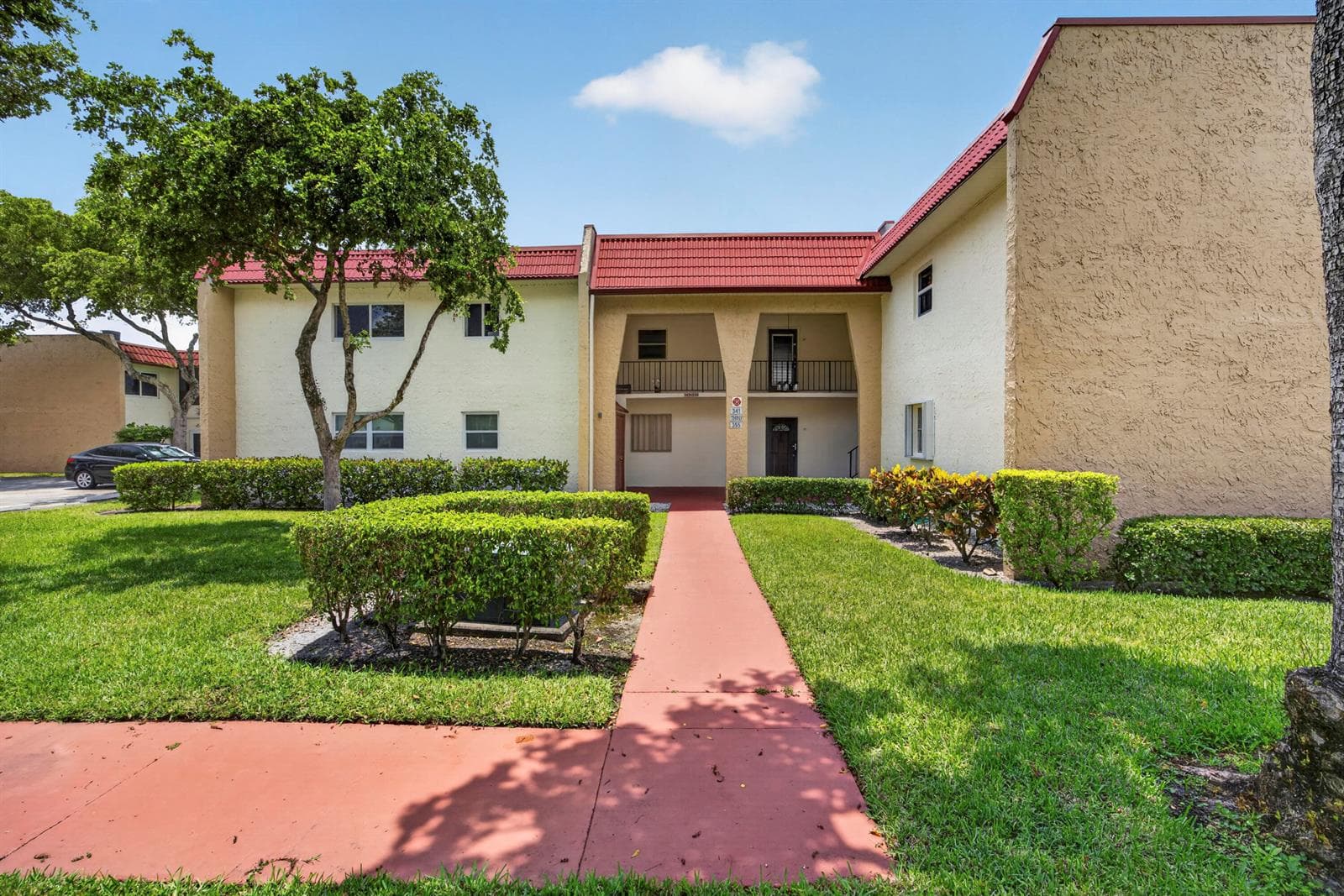 355 Lake Frances Drive, West Palm Beach, FL 33411 photo 2