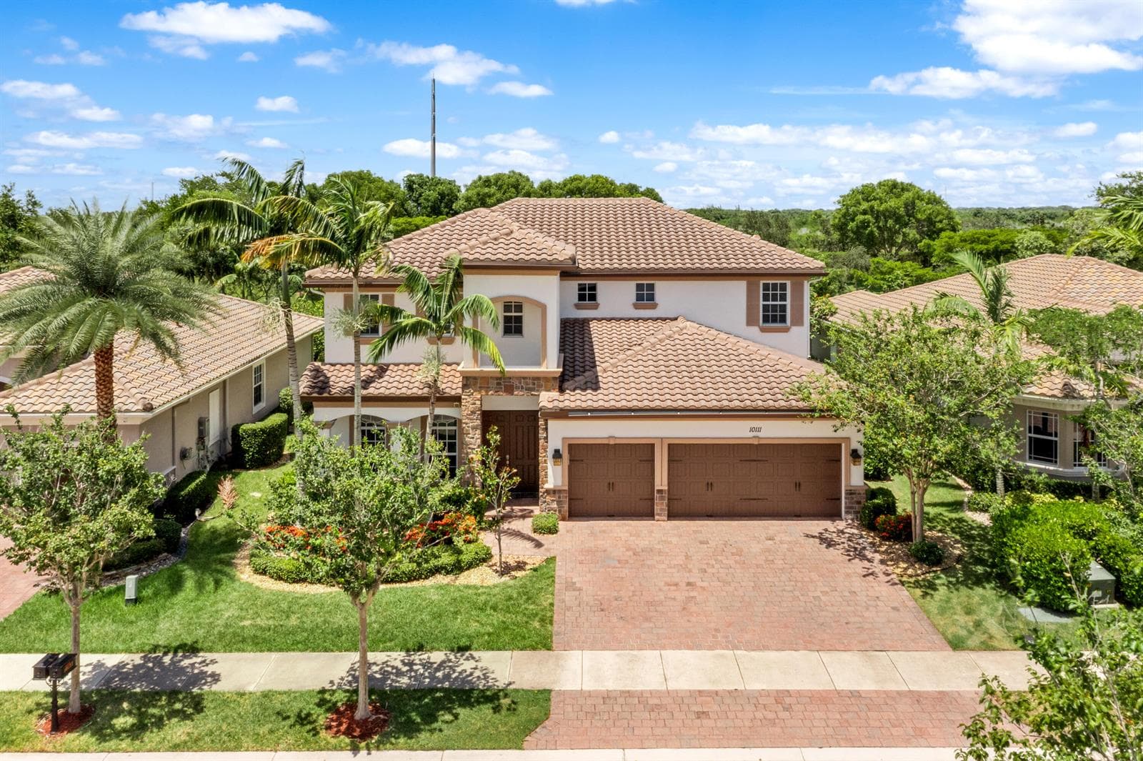 10111 EDGEWATER Court, Parkland, FL 33076 photo 4