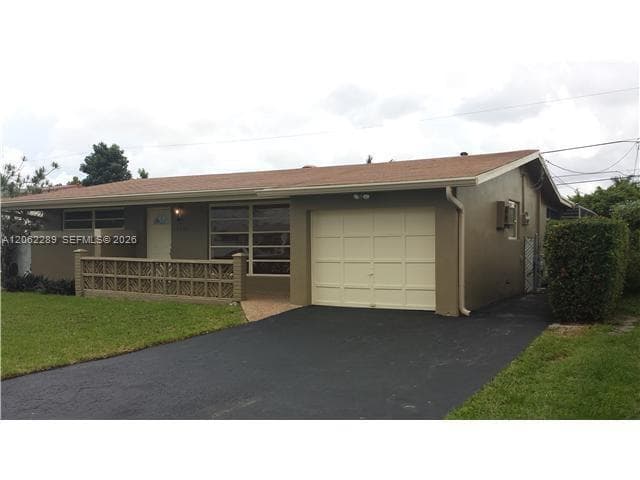 8430 NW 25th Ct # ., Sunrise, FL 33322