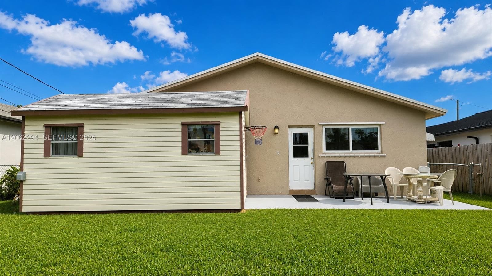2623 Harding St, Hollywood, FL 33020 photo 2