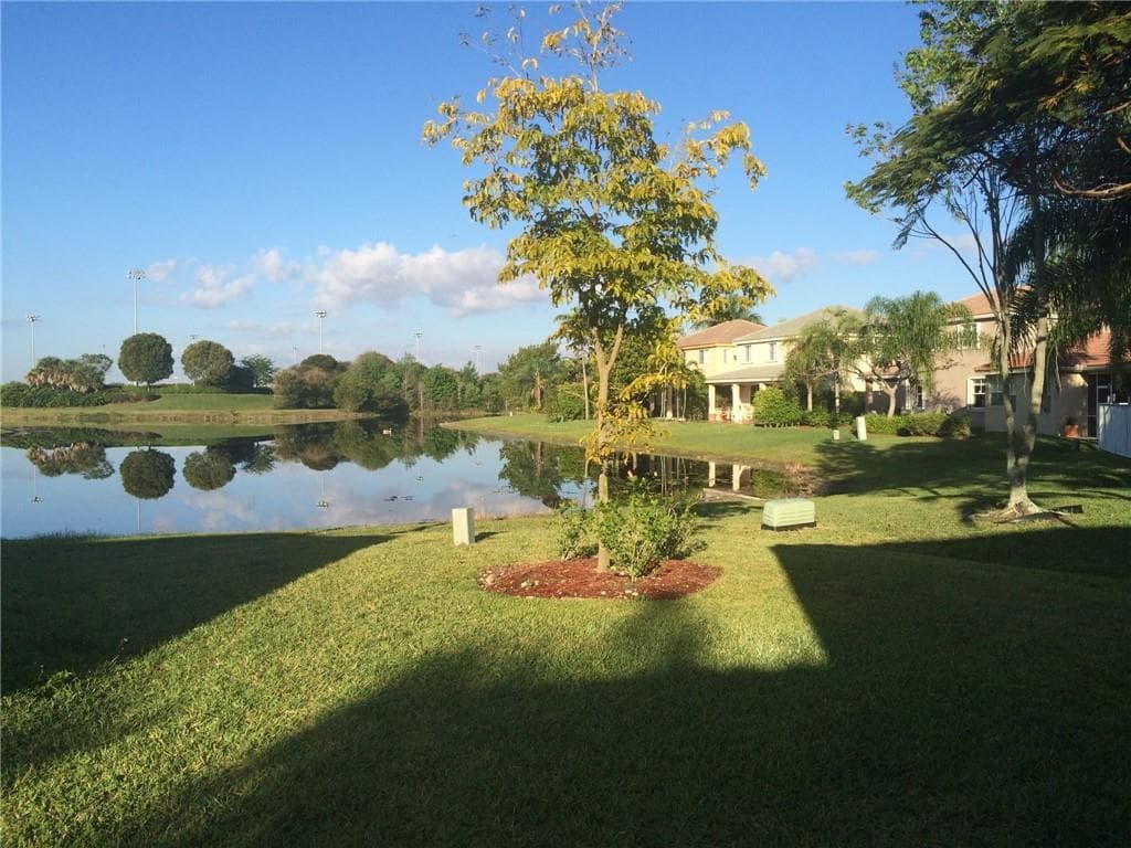 673 CONSERVATION Drive, Weston, FL 33327 photo 3