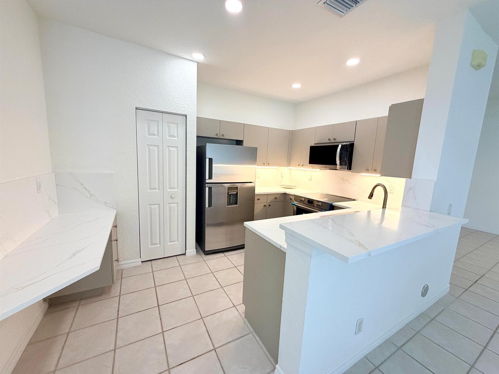 673 CONSERVATION Drive, Weston, FL 33327 photo 5