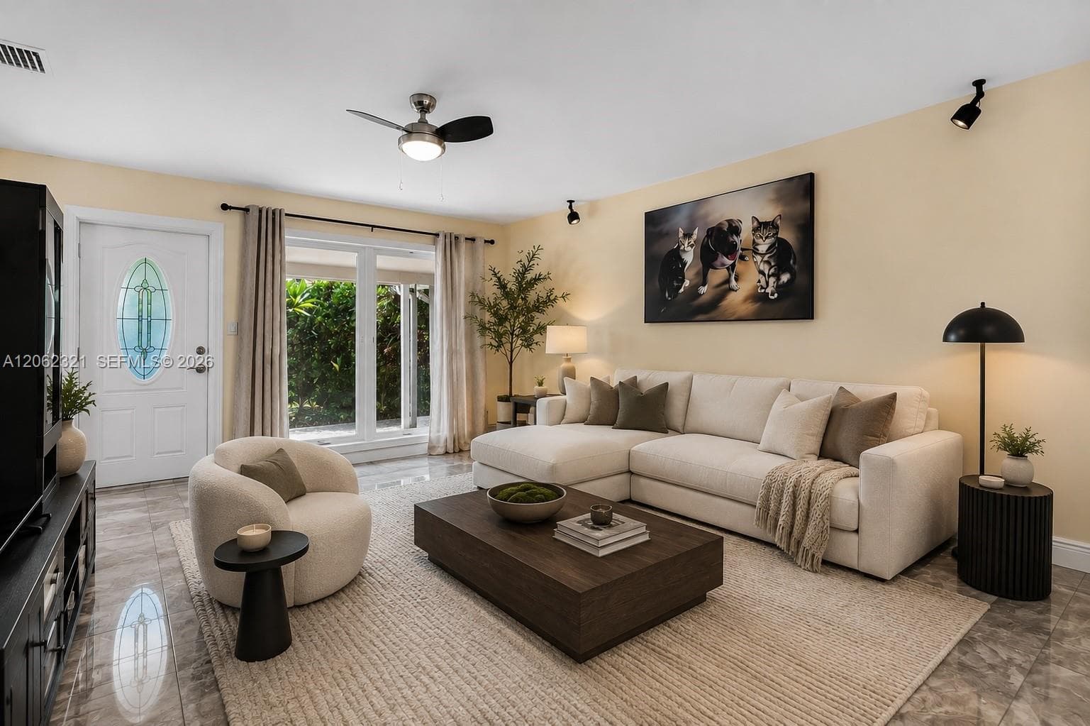 2115 NE 15th Ave, Wilton Manors, FL 33305 photo 3