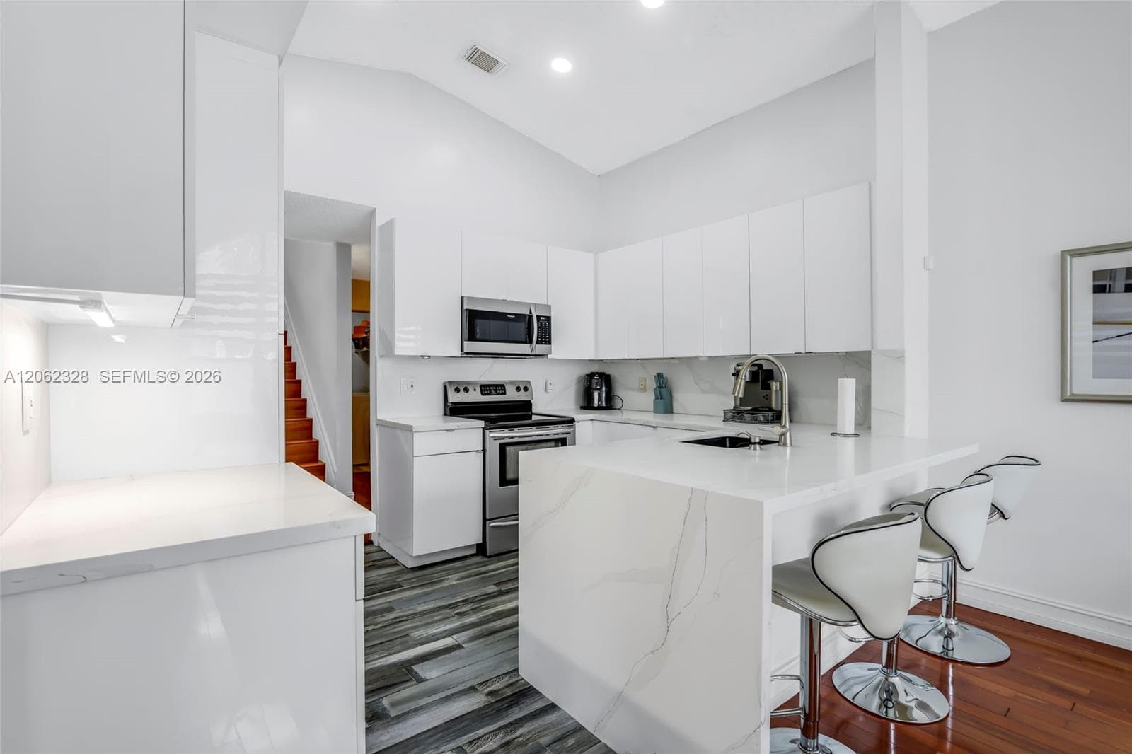 17513 NW 10th St, Pembroke Pines, FL 33029 photo 2