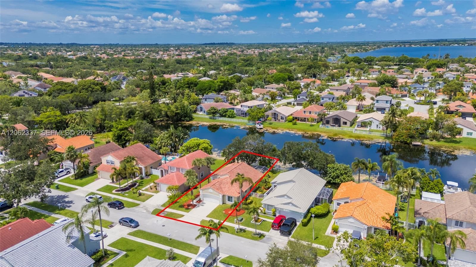 2006 NW 182nd Ave, Pembroke Pines, FL 33029 photo 2