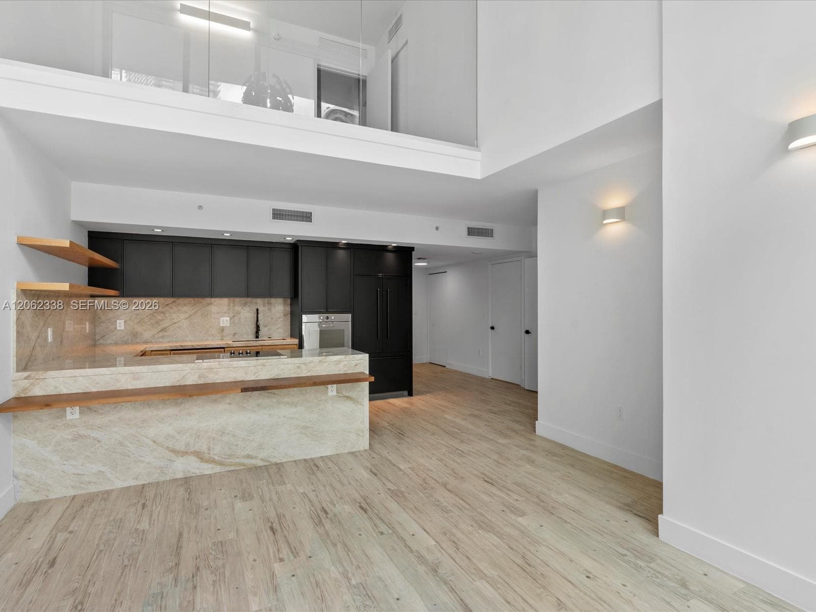 92 SW 3rd St # 704, Miami, FL 33130