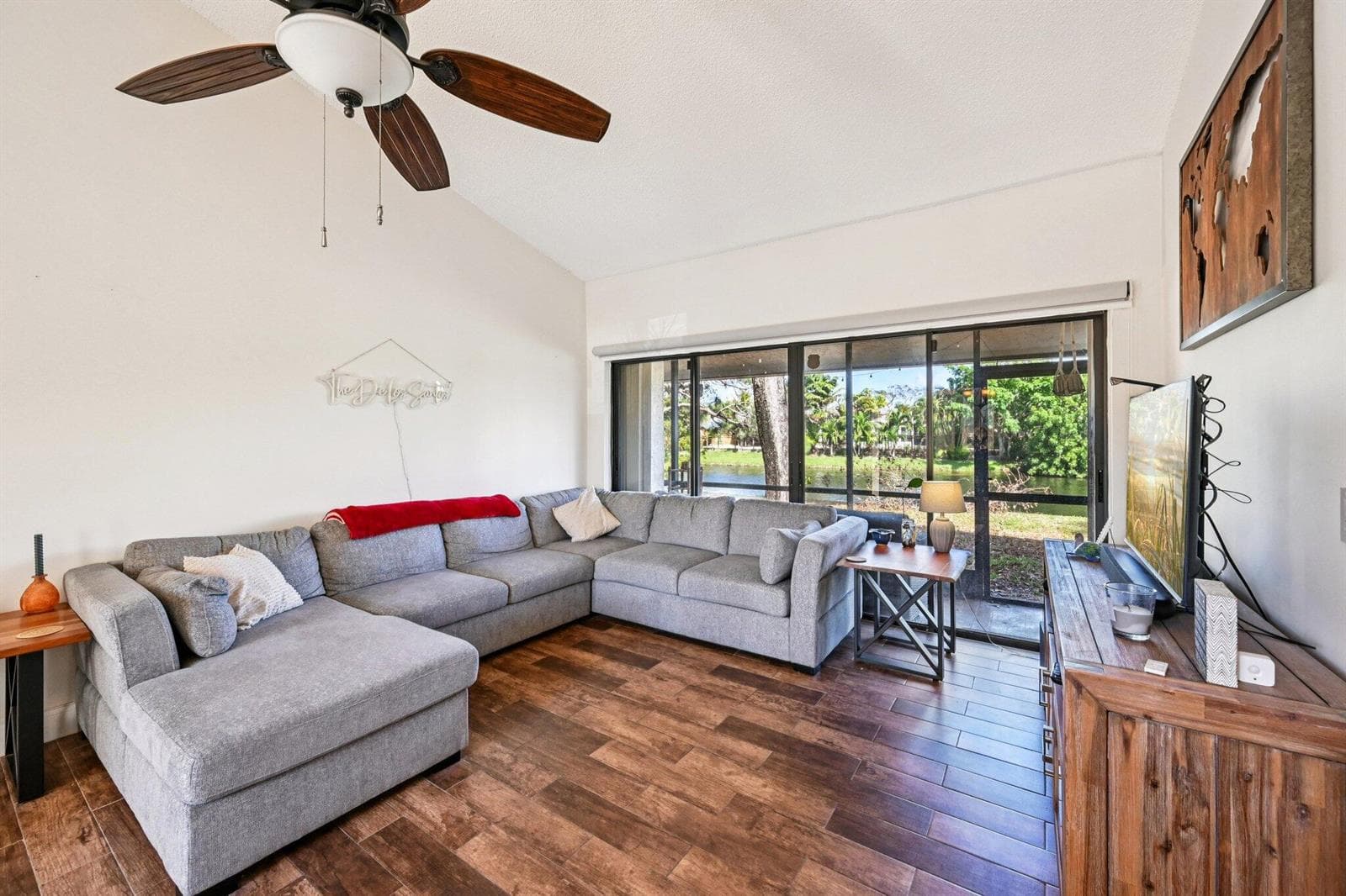 22 VIA DE CASAS SUR # 103, Boynton Beach, FL 33426 photo 2