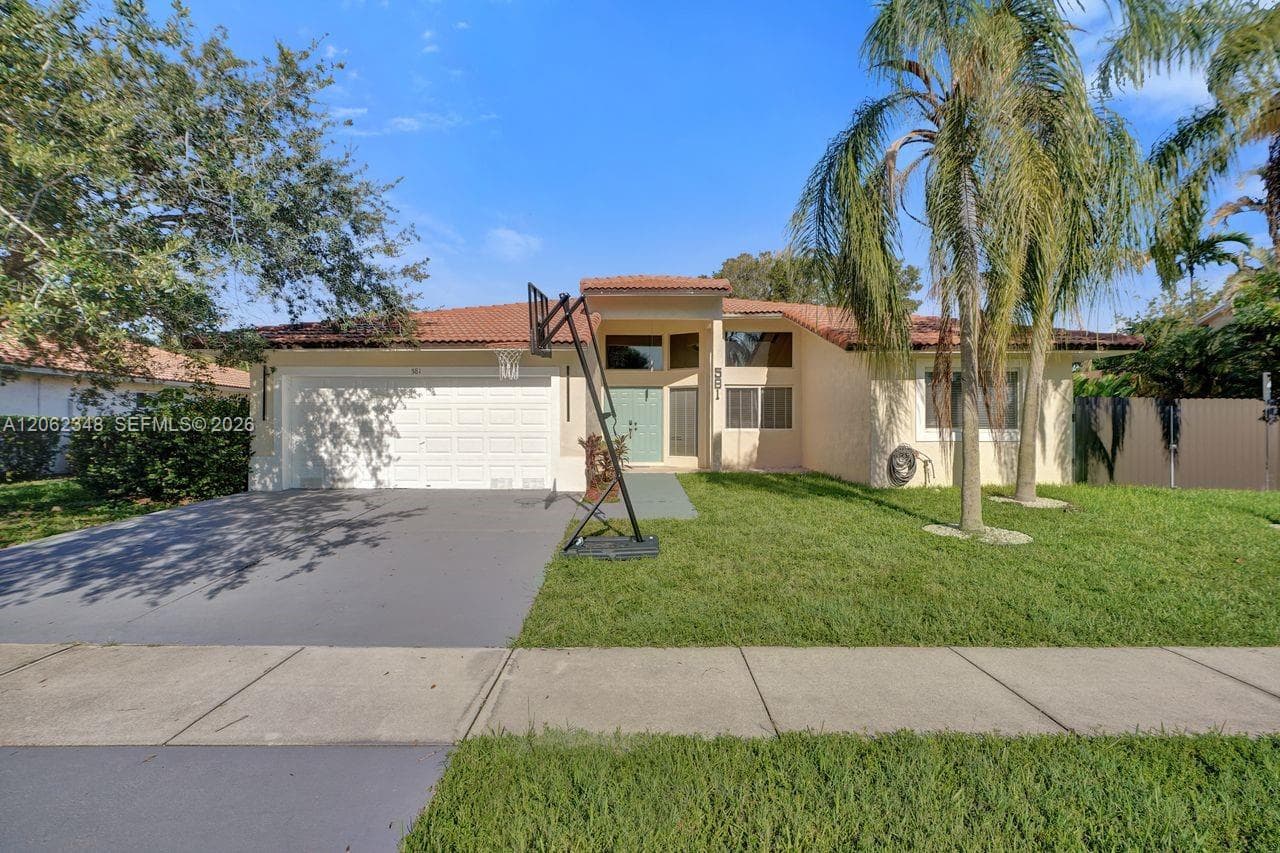 581 SW 169th Way, Weston, FL 33326 photo 2
