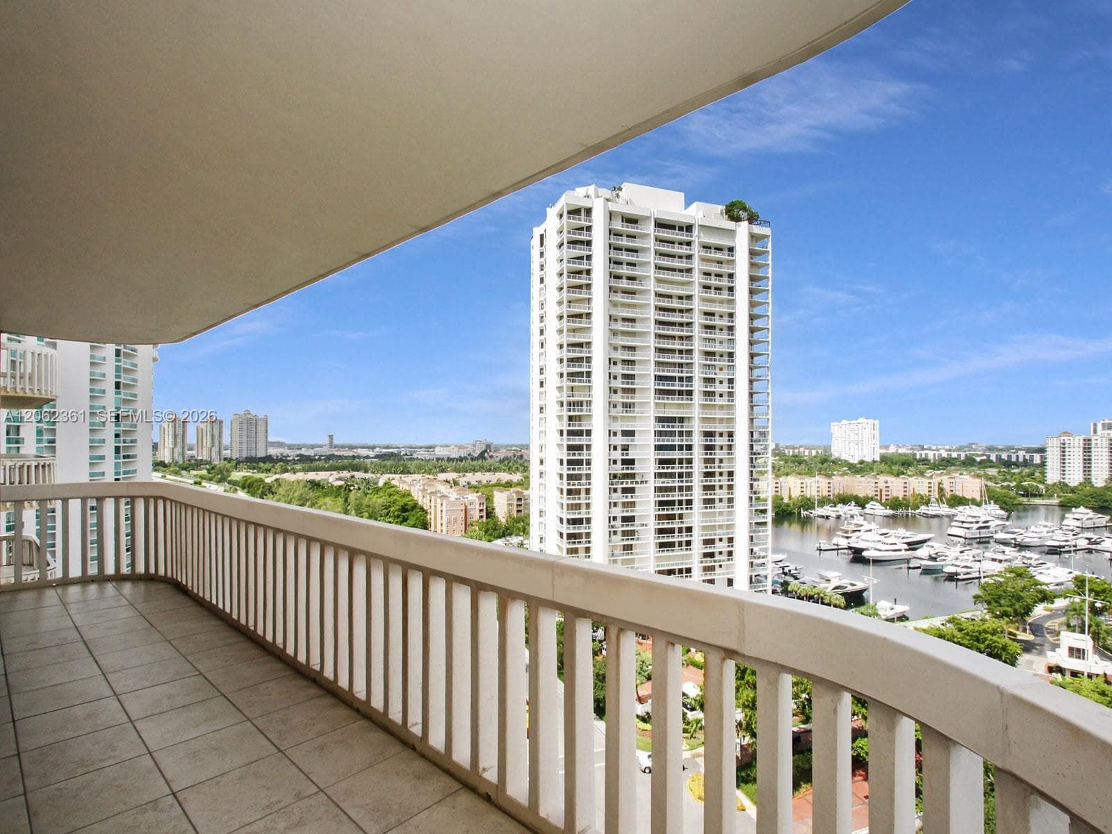 19355 Turnberry Way # 12C, Aventura, FL 33180 photo 4