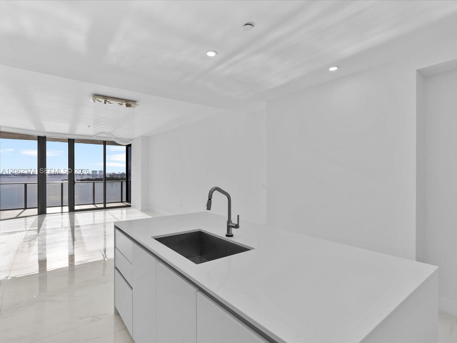700 NE 24th St # 503, Miami, FL 33137 photo 2