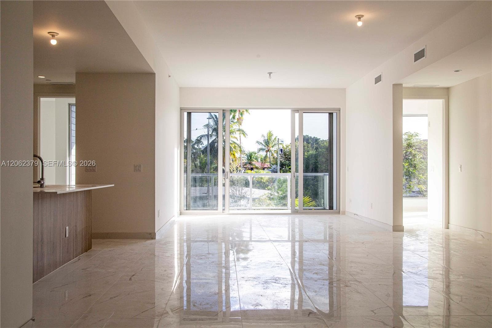 529 SW 11th St # 202, Miami, FL 33129 photo 3